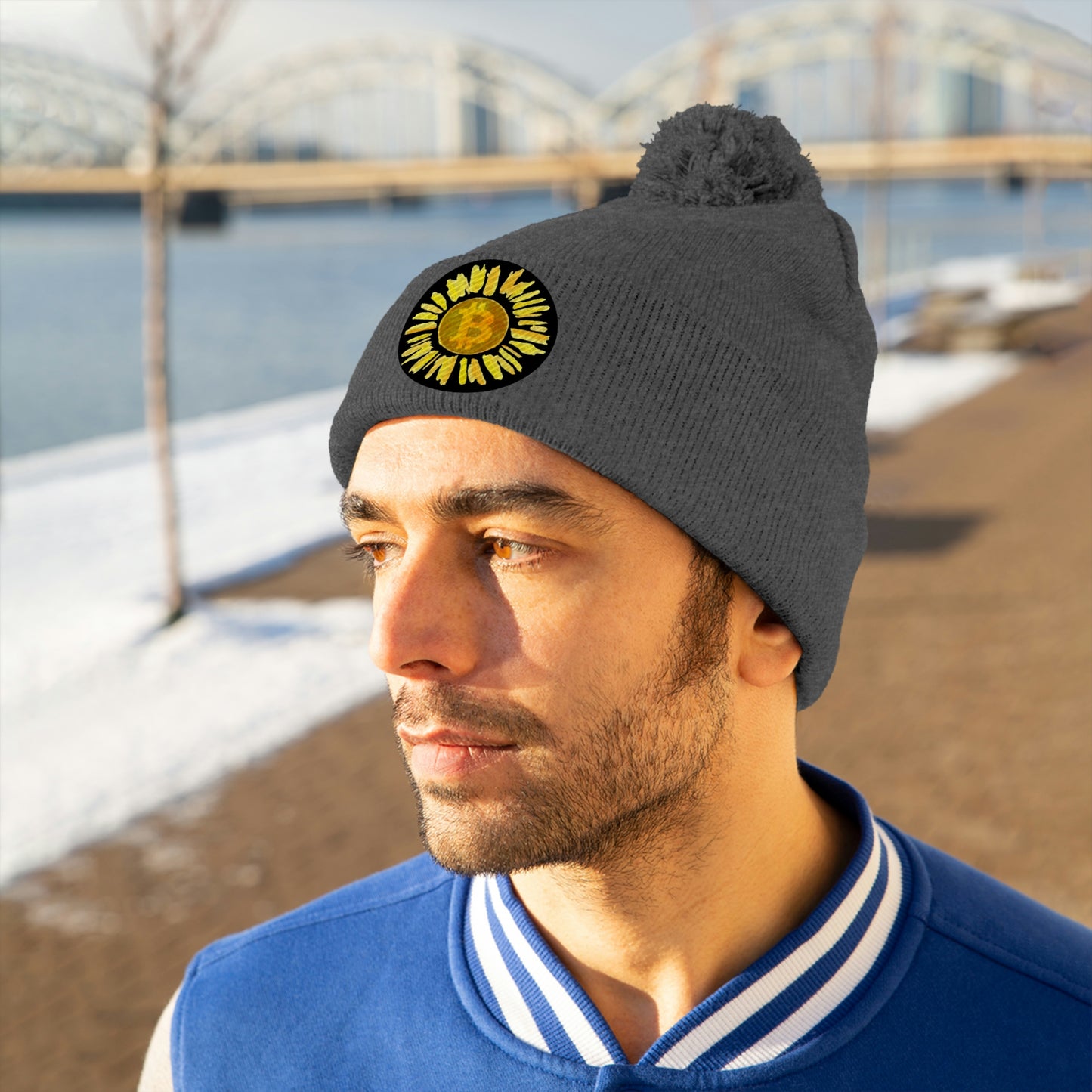 bTC sUN Eight Pom Pom Beanie