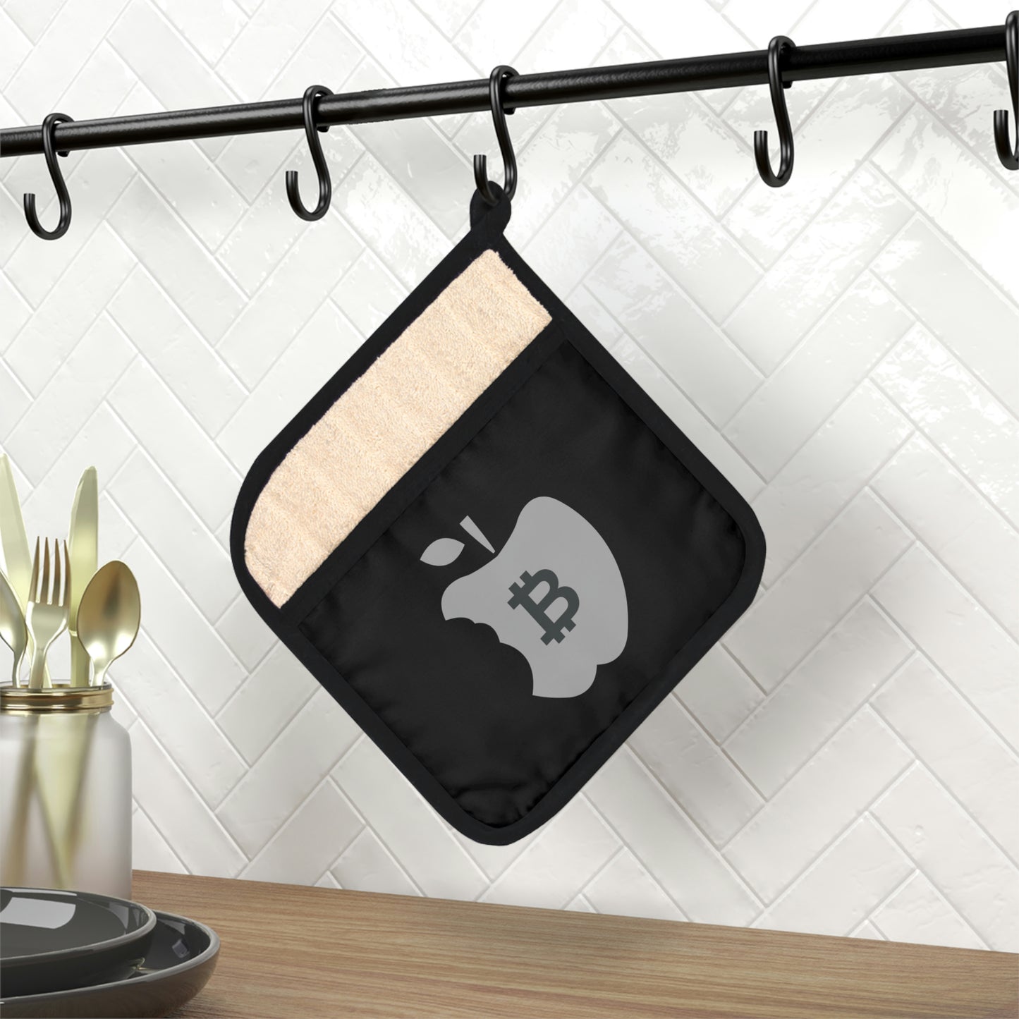 The B Apple Pot Holder with Pocket